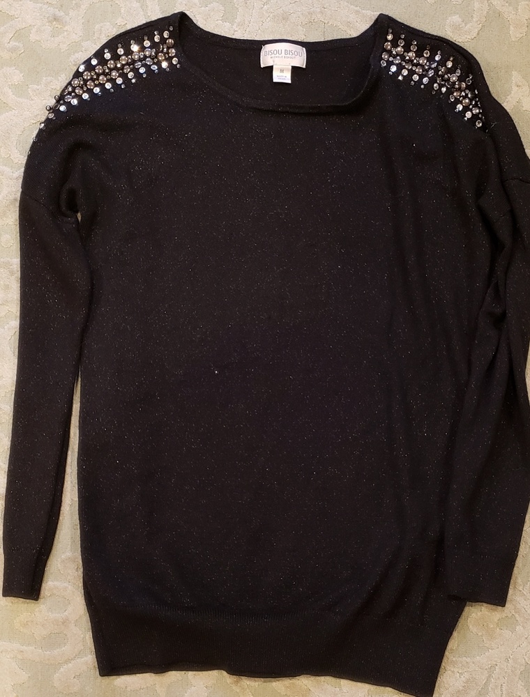 Black heavy sweatshirt
